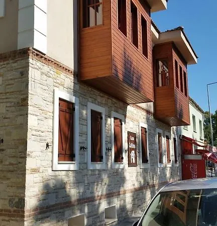 Casa Callinos 住宿加早餐酒店 塞尔丘克
